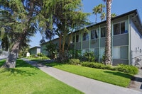 Building Photo - Ravencrest Apartments 1