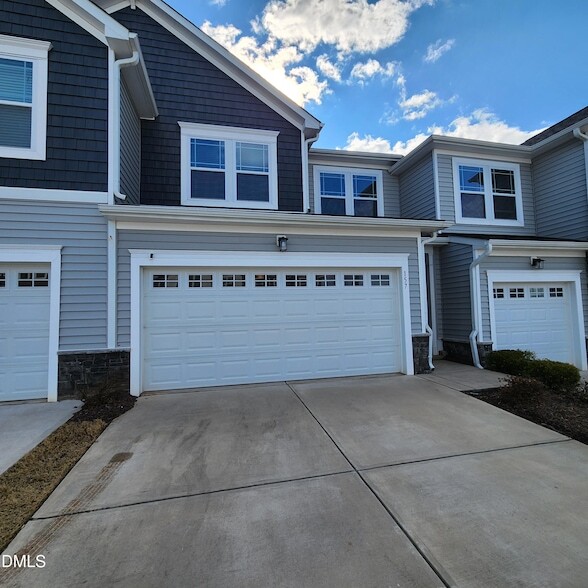 Building Photo - 157 Roebuck Ln