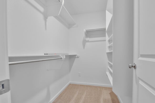 Building Photo - 7526 104th St