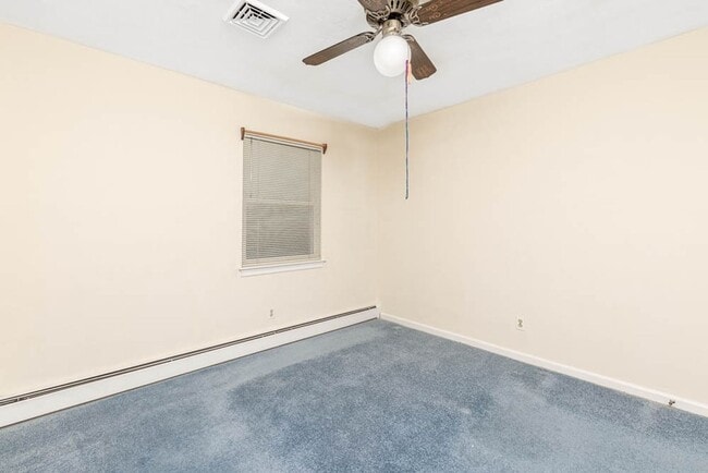 Building Photo - Cozy Brick Ranch in Norfolk