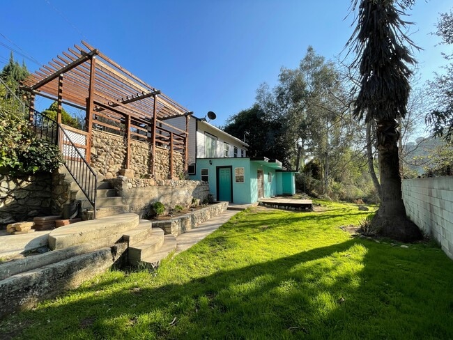 Building Photo - 126 Hackett Pl