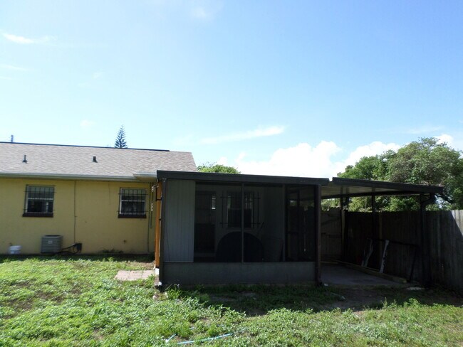 Building Photo - 138 Cocoa Pl