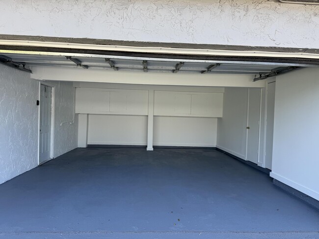 Building Photo - 115 E Tiffany Dr