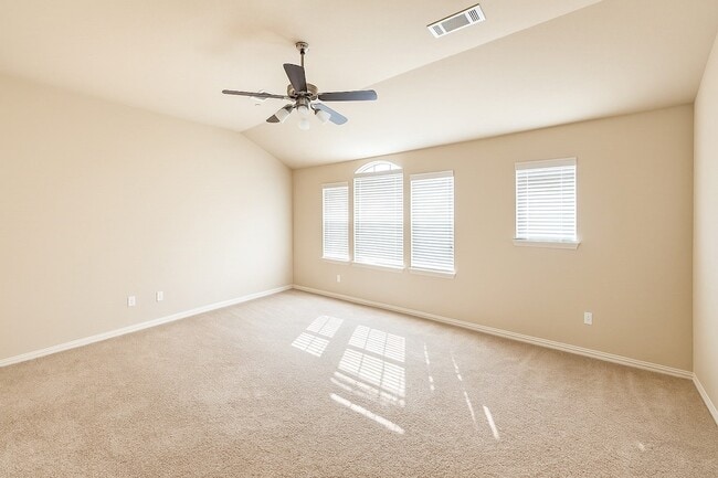 Building Photo - 2563 Adam Ln