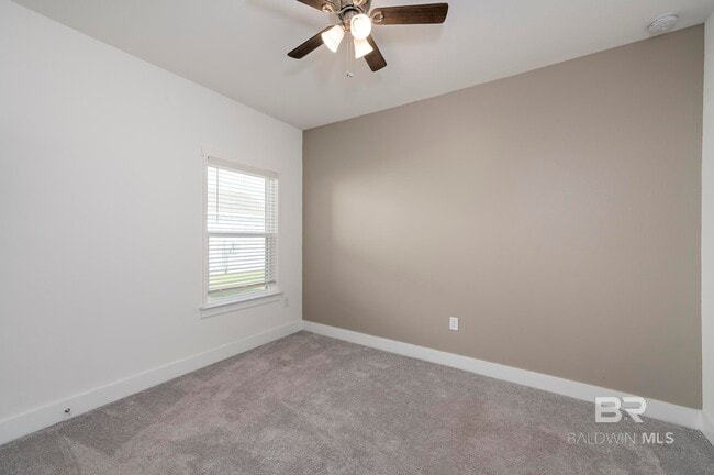 Building Photo - 231 Bronze St