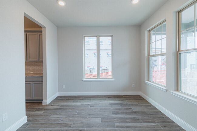 Building Photo - 12611 White Pelican Ct