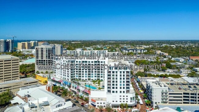 Building Photo - 111 S Pineapple Ave