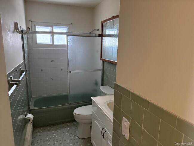 Building Photo - 53 King Rd