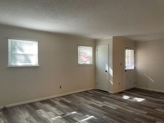 Building Photo - 2519 Hawksbury Ln