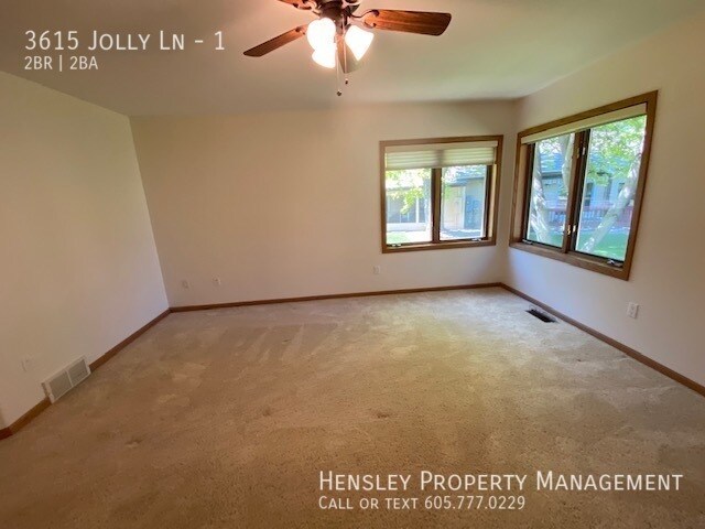 Building Photo - 3615 Jolly Ln