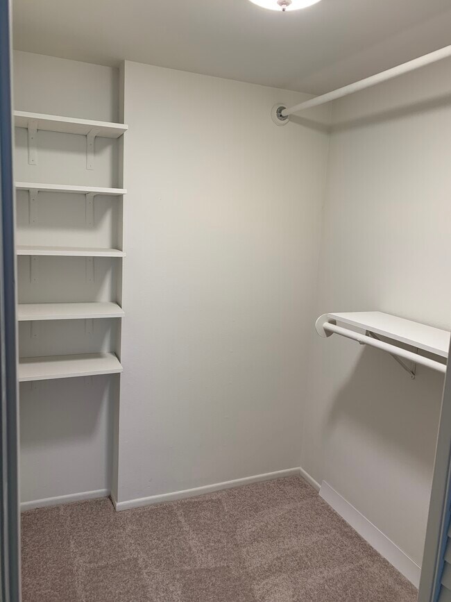 Master Bedroom walk-in Closet - 8180 Manitoba St