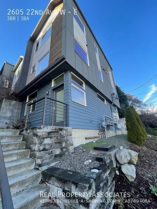 Primary Photo - 2605 22nd Ave W