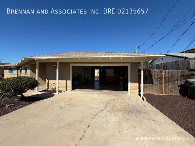 Building Photo - 35 Flower St