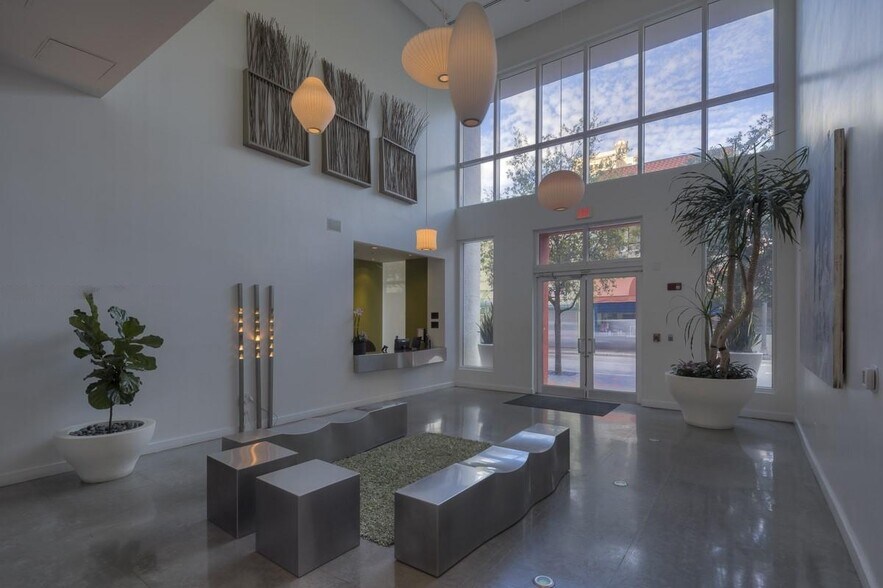 Building Photo - 133 NE 2nd Ave