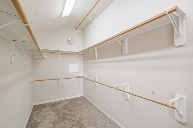 Building Photo - 5818 Bent Arbor Ln