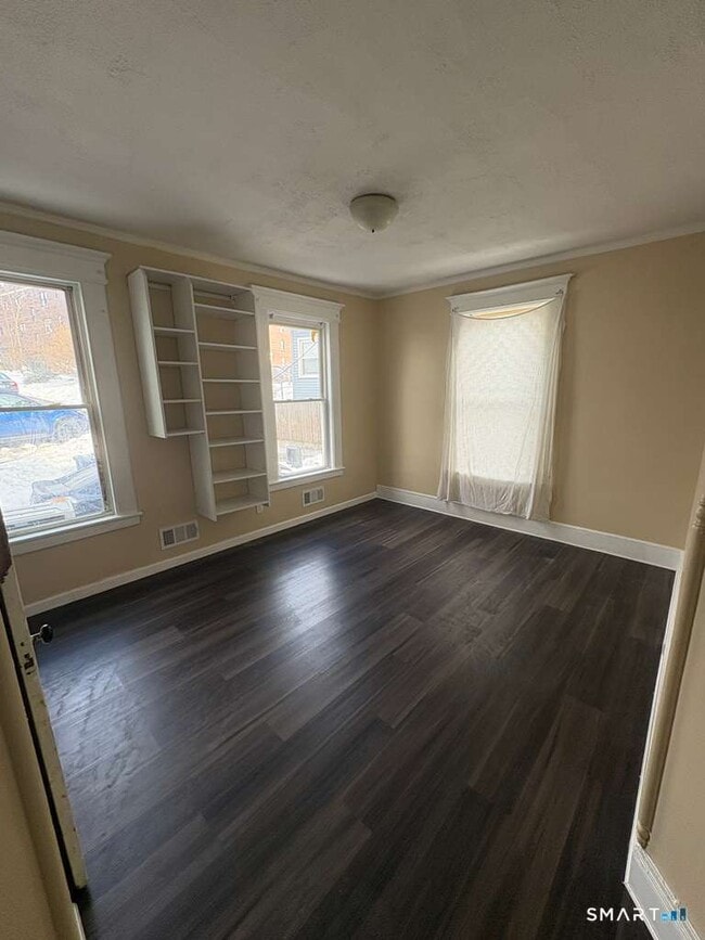 Building Photo - 100 Washington Terrace