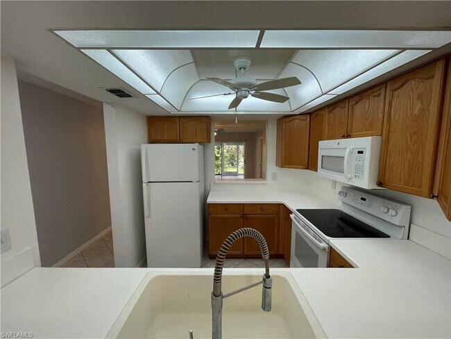 Building Photo - 28251 Pine Haven Way