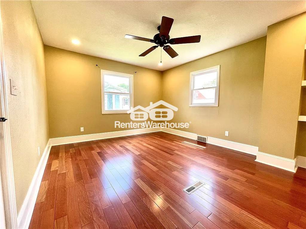 Building Photo - 5810 Francis Ave