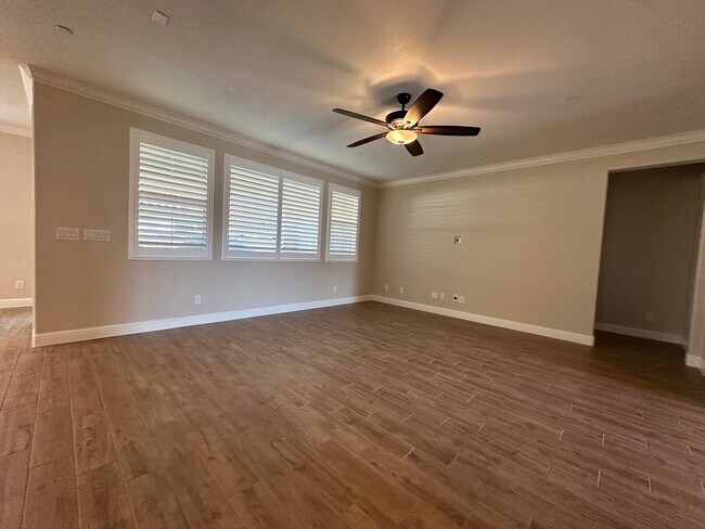 Building Photo - Impressive All Single Story 3 Bedroom, 2.5...