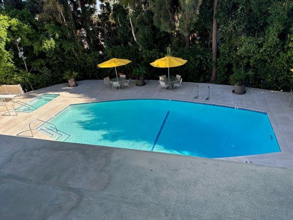 Building Pool - 8530 Holloway Dr
