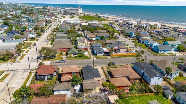 Building Photo - 2507 37th St