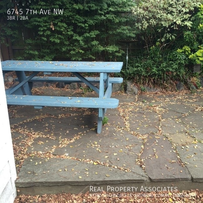 Building Photo - 6745 7th Ave NW