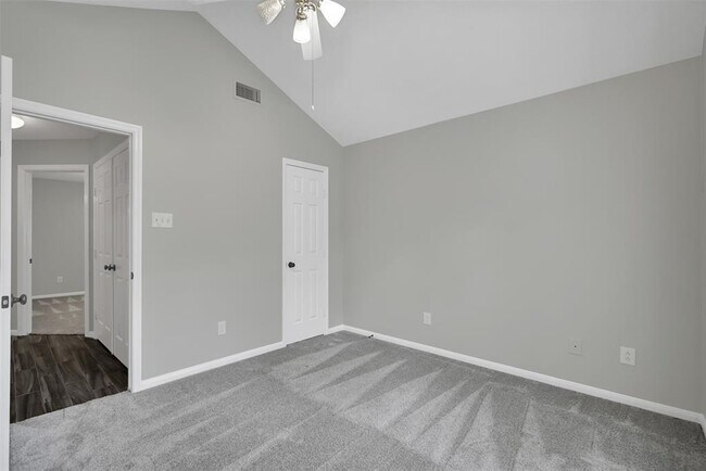 Building Photo - 38 Tivoli Garden Ct
