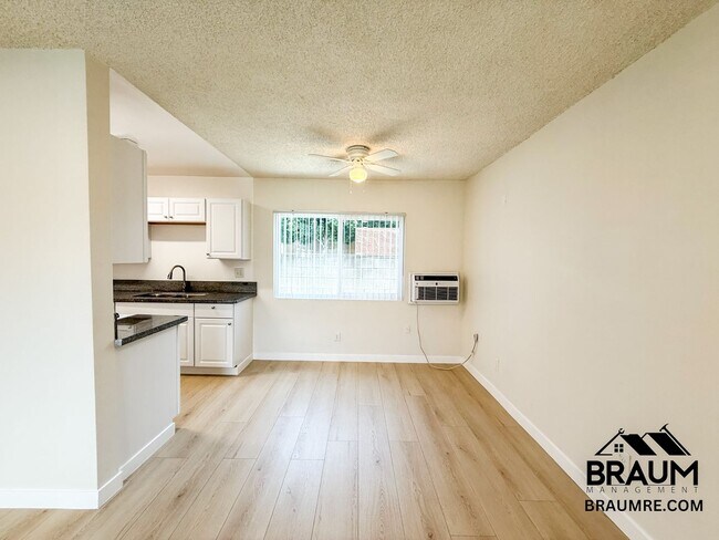 Building Photo - 6336 Tujunga Ave