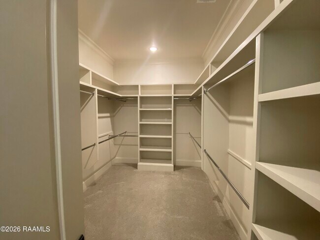 Building Photo - 2110 Belfleur St