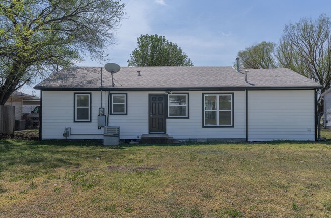 Building Photo - Newly remodeled four bedroom home