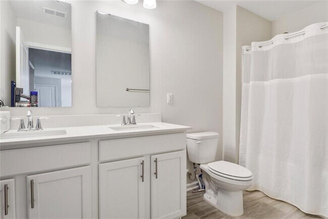 Building Photo - 301 Merganser Dr
