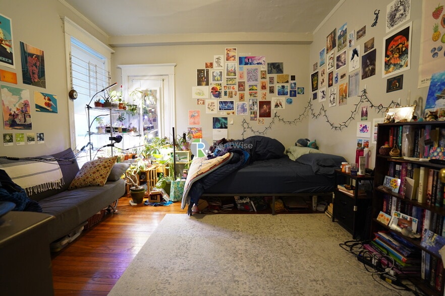 Building Photo - 15 Quint Ave