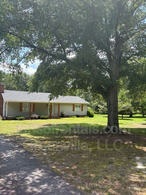 Building Photo - 129 Foster Road