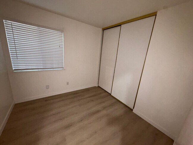 Building Photo - Beautiful 3 Bedroom, 2 Bath Single Story Oakley Home