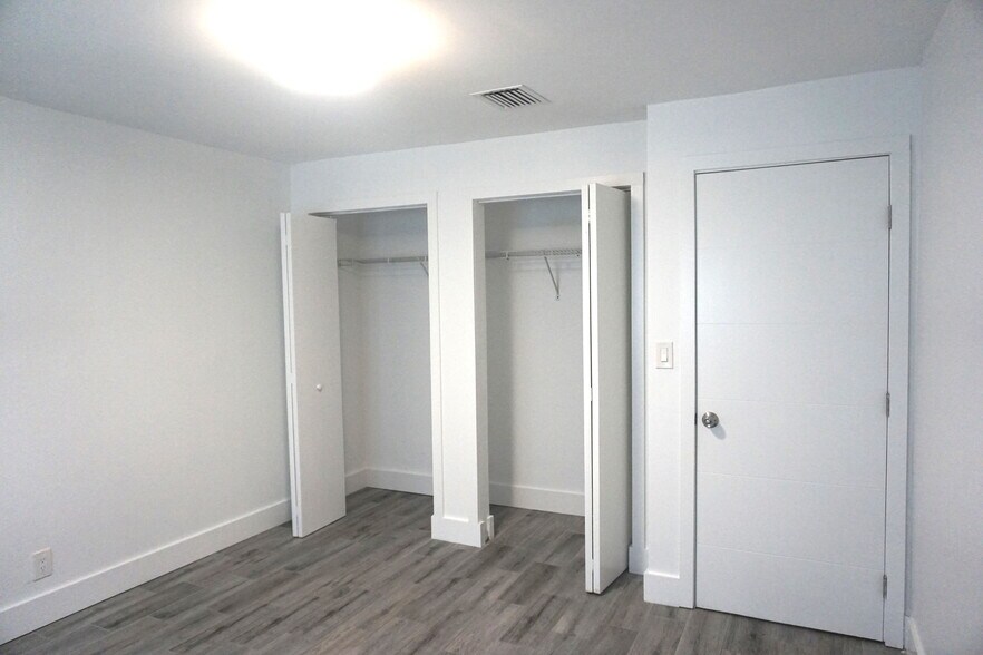 Building Photo - 1529 Arthur St