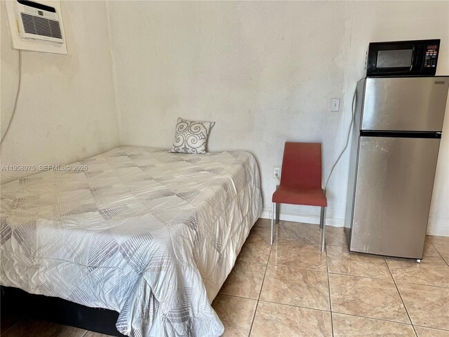 Building Photo - 1822 Cleveland St