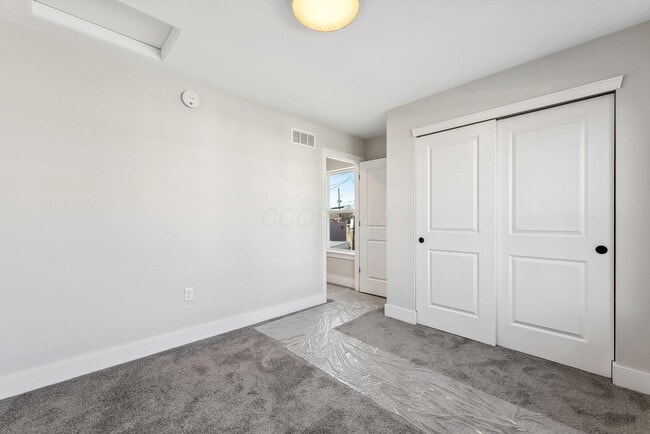 Building Photo - 283 N 18th St