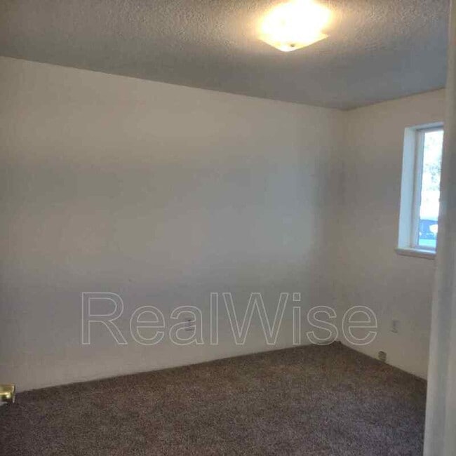 Building Photo - 104 Mercy Hills Dr