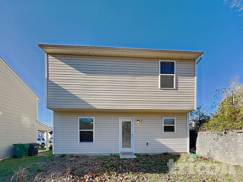 Building Photo - 5819 Natick Dr