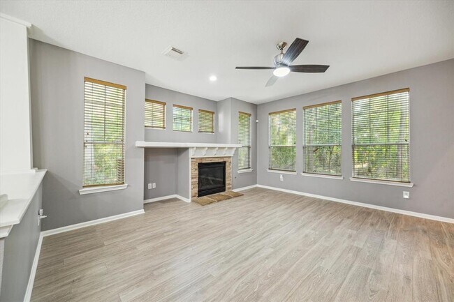 Building Photo - 25 Stone Creek Pl