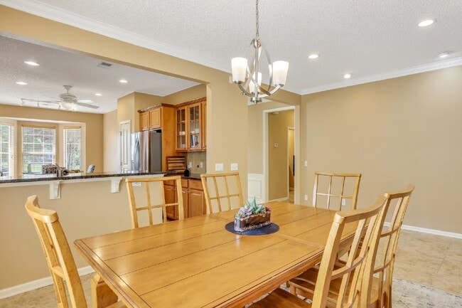 Building Photo - "Charming 2 Bed, 2 Bath with Den Rental Home in Sun City, SC - Spacious and Inviting!"