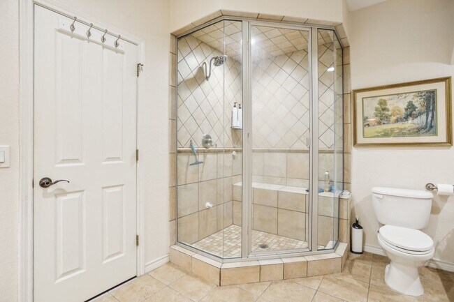 Building Photo - Luxury Riverfront Condo Near Georgetown Square | 2 Bed / 2 Bath with Balcony