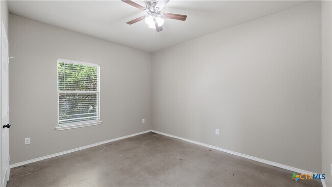 Building Photo - 107 Rosedale Ave