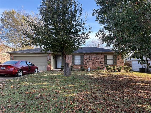 Building Photo - 1411 Clearfield Dr