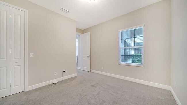 Building Photo - 4720 Willow Bend Ave