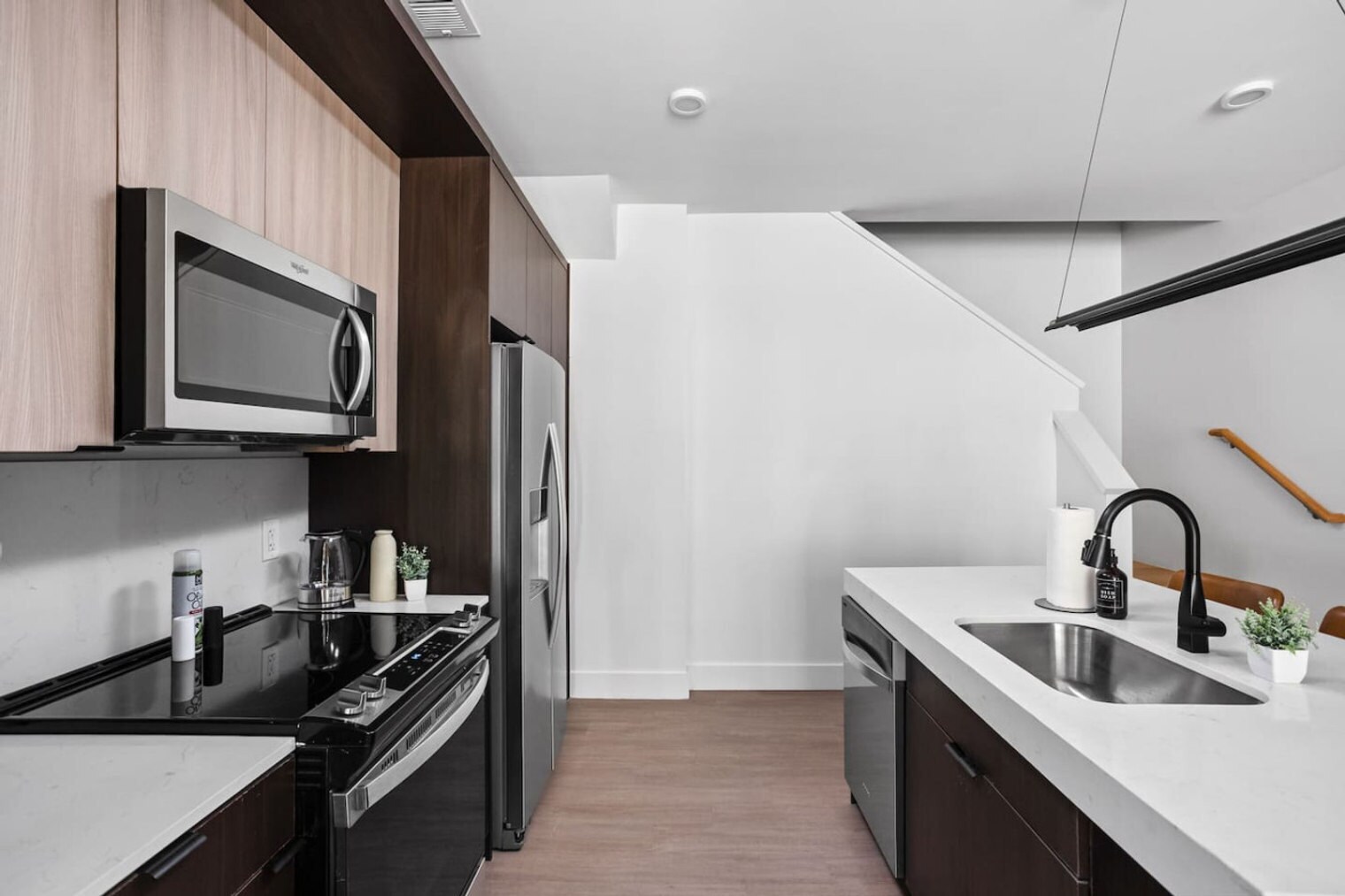 Building Photo - 421 N Pennsylvania St