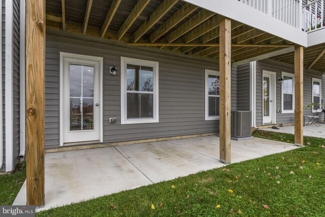 Building Photo - 105 Higher Rock Ct