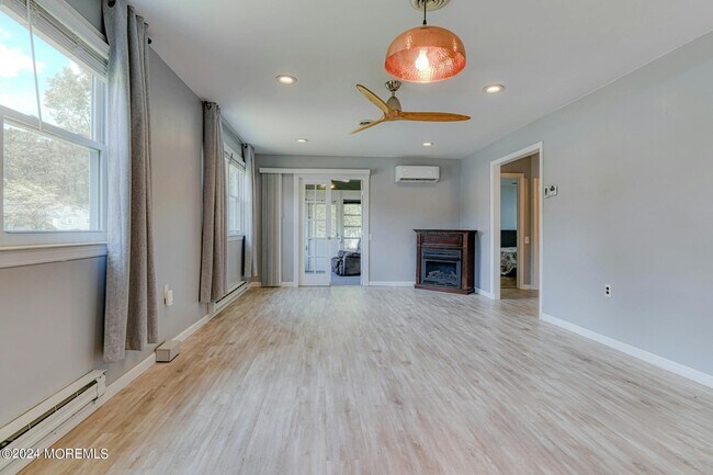 Building Photo - 35 Auburn St