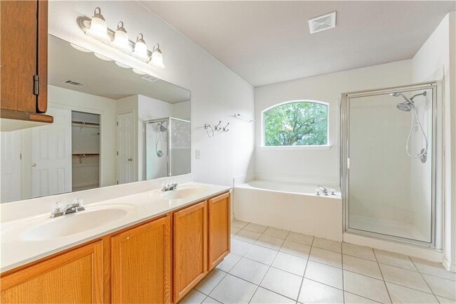 Building Photo - 2300 Natalie Cove