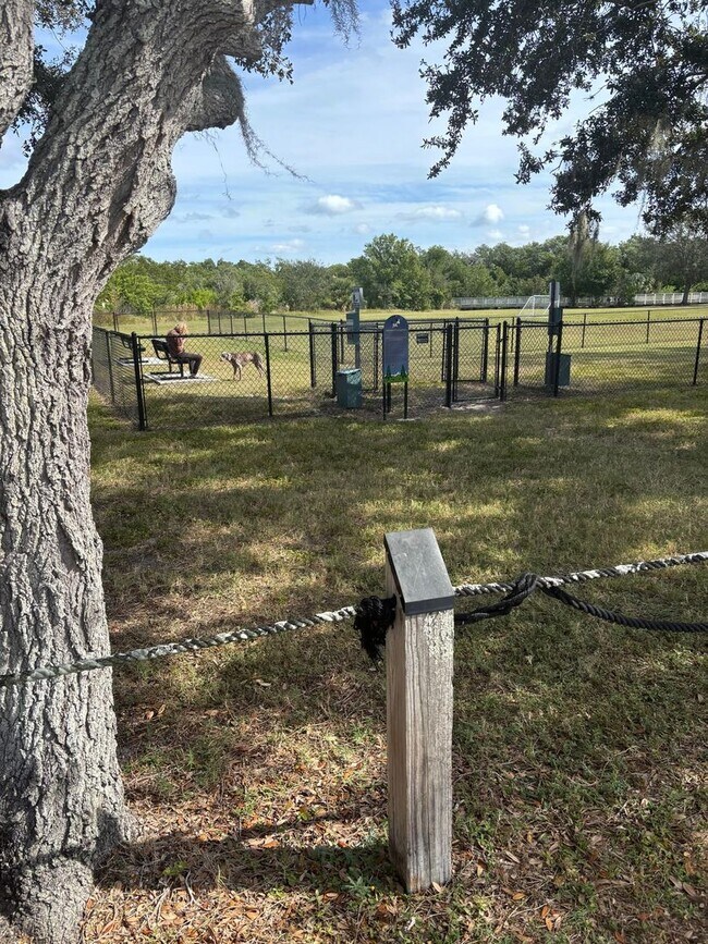 Building Photo - 1967 Cormorant Ct